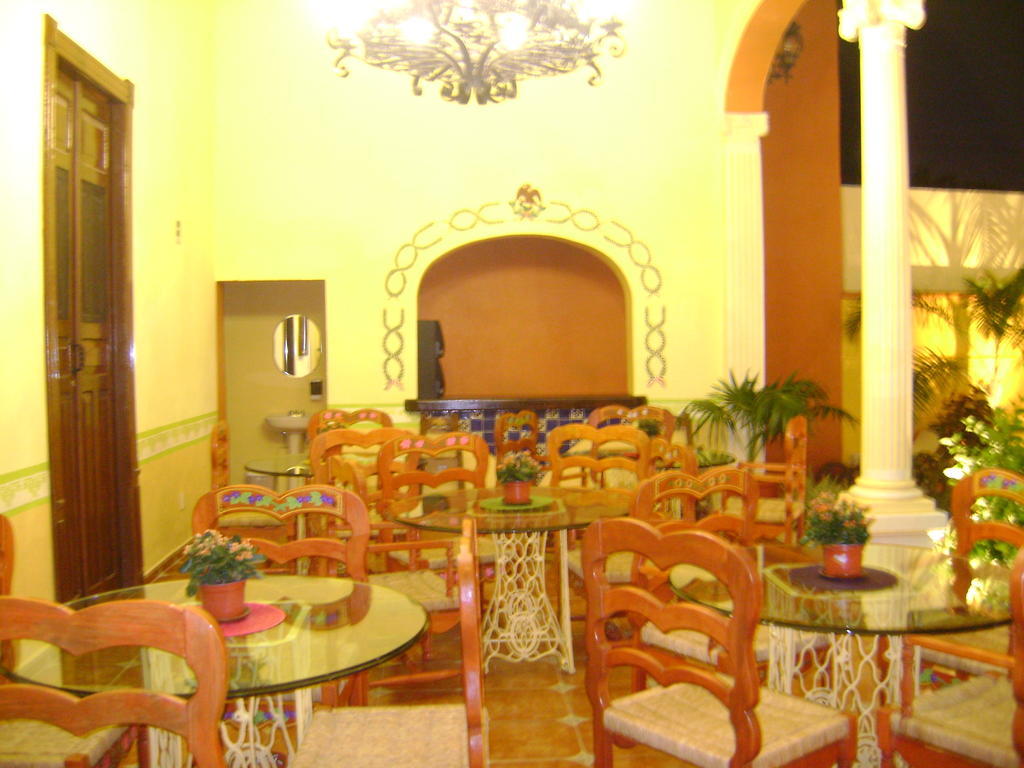 Casa De Las Columnas Мерида Экстерьер фото
