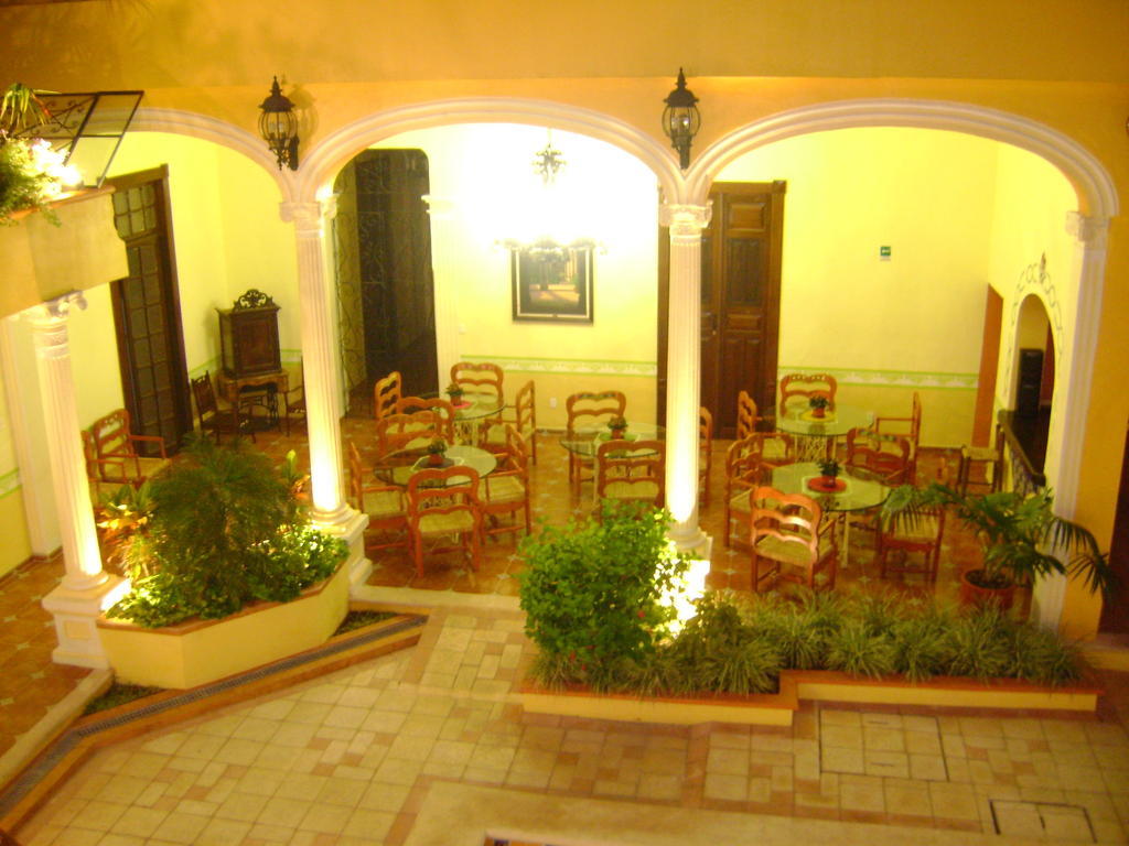 Casa De Las Columnas Мерида Экстерьер фото